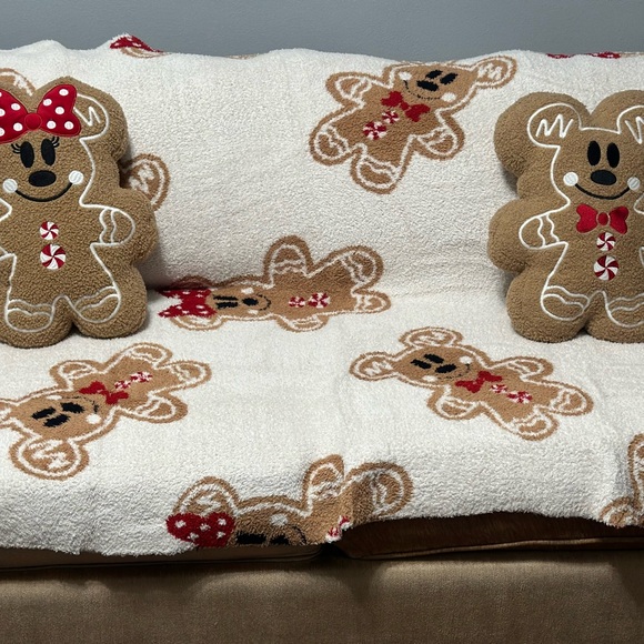 Gingerbread Mickey little lunch thingy Minnie holiday set - Picture 5 of 6